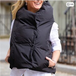 Women's Black Puffer Vest